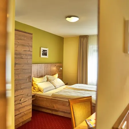 Guest house Zum Blauen Hecht 3*