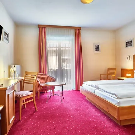 Zum Blauen Hecht Pensión 3*