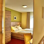 Vendégház Zum Blauen Hecht 3*