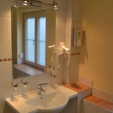 Zum Blauen Hecht Guest house Kipfenberg